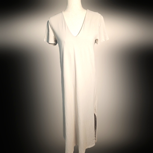 Rachel Zoe Dresses & Skirts - Rachel Zoe V-Neck Beige Tan Short Sleeve Cotton T-shirt Dress Sz Small